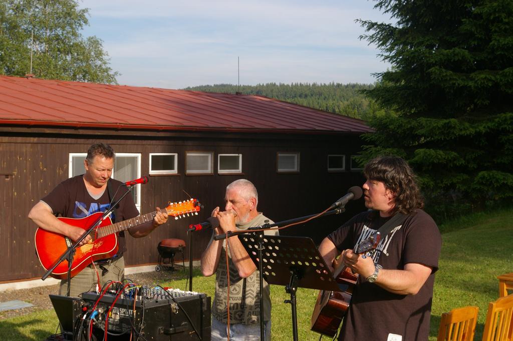 Penzion U Lipna Přední Výtoň Buitenkant foto